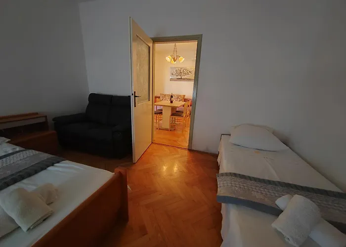 Apartments Kocijan
